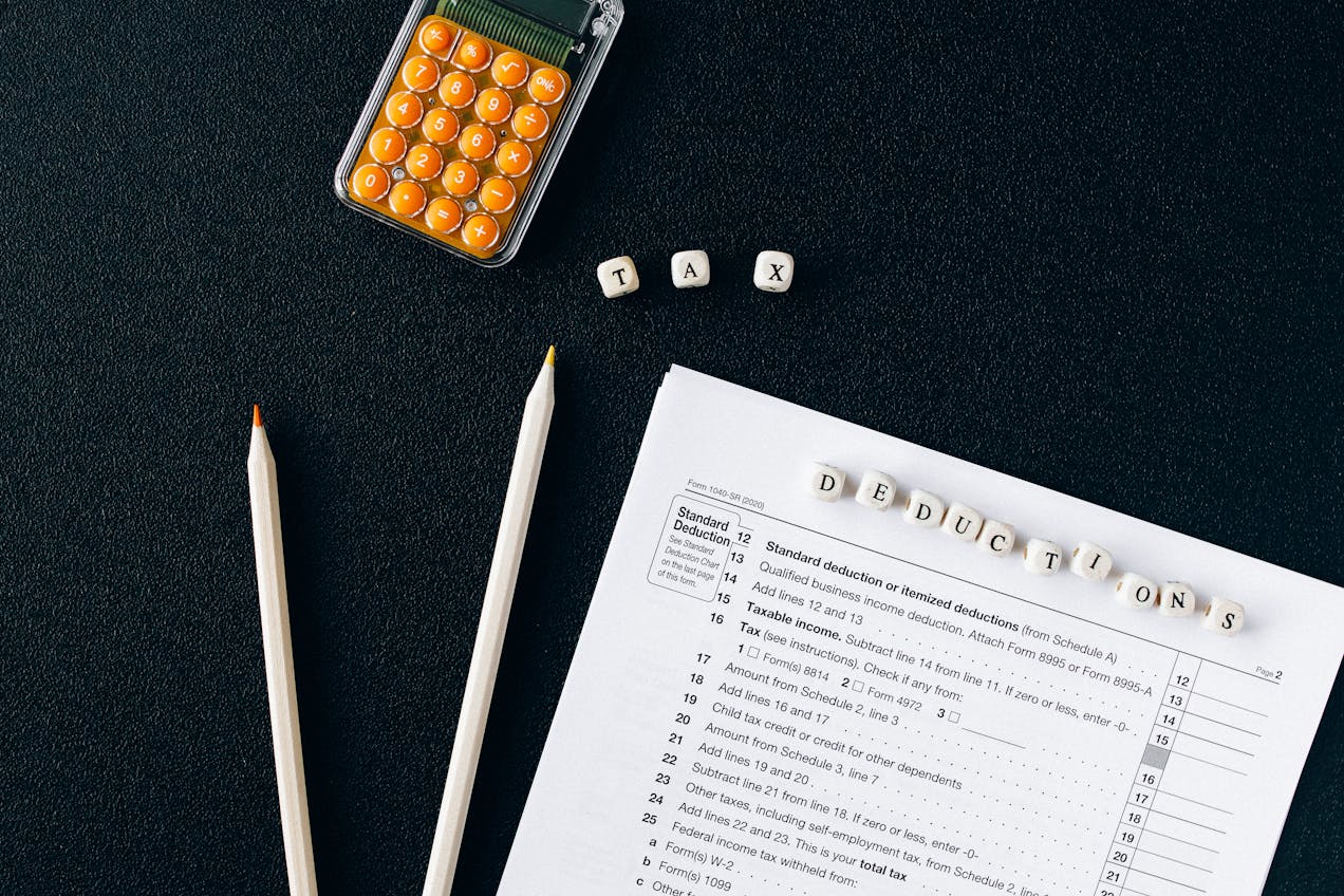 Unlocking Tax Savings: Deductions and Credits for E-commerce Businesses 1 Deductions and Credit